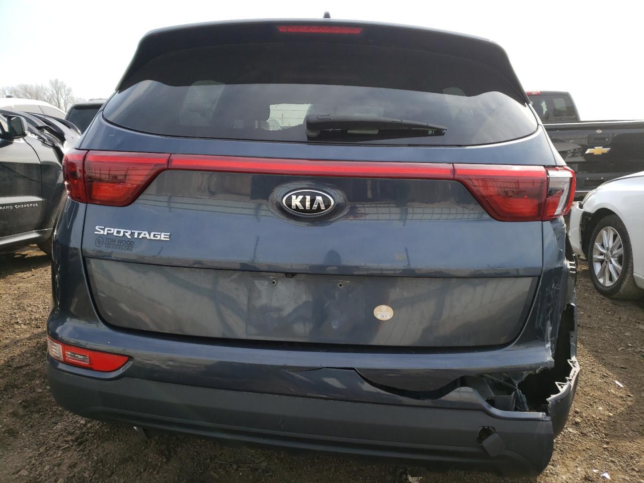 2017 KIA SPORTAGE L - Image 6