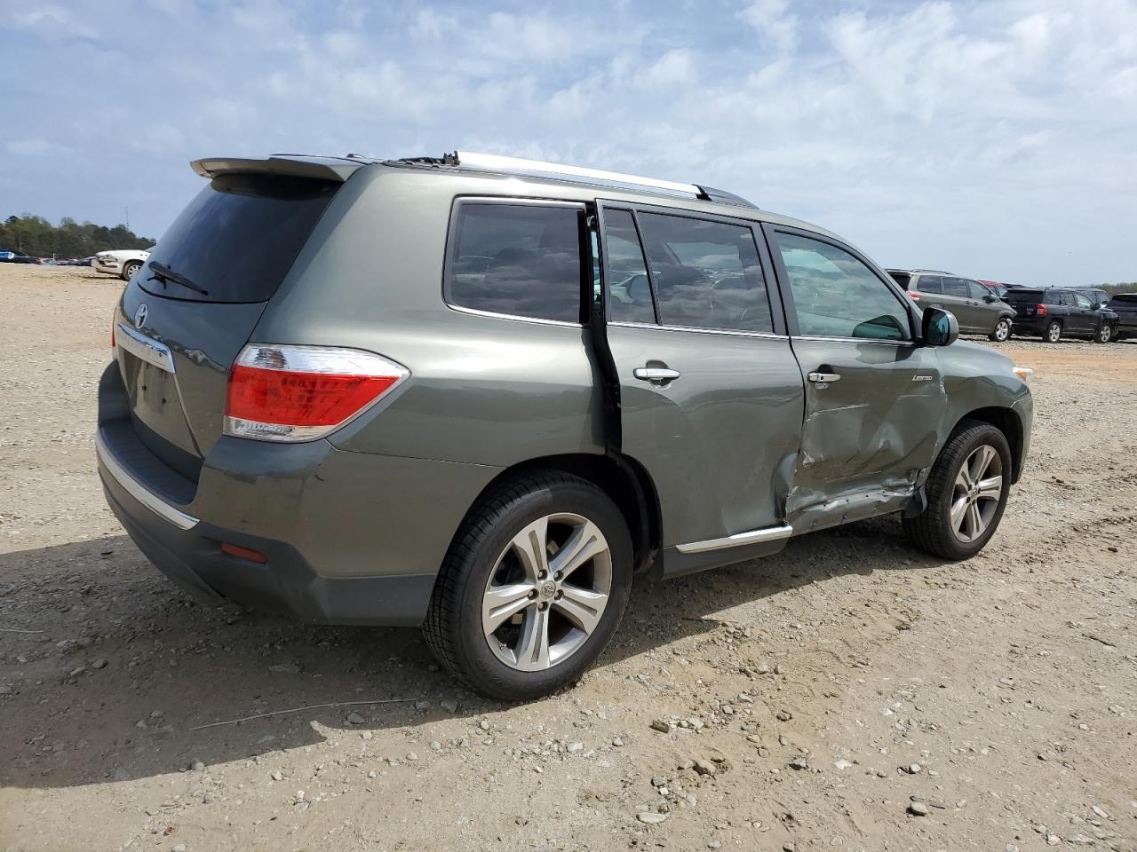 2011 TOYOTA HIGHLANDER - Image 3