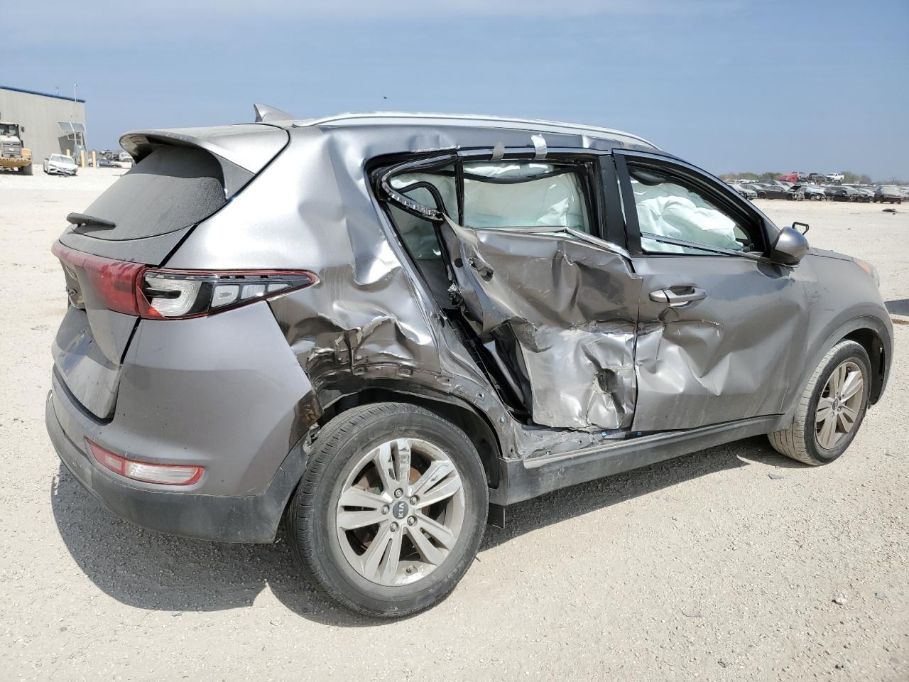 2017 KIA SPORTAGE L - Фото 3
