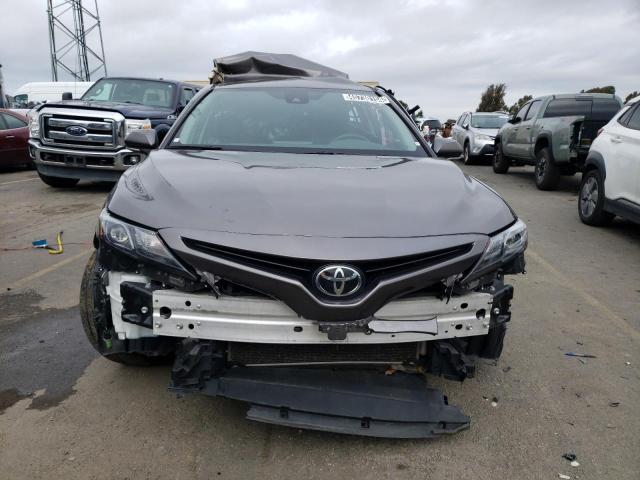 2022 Toyota Camry Se - Фото 5