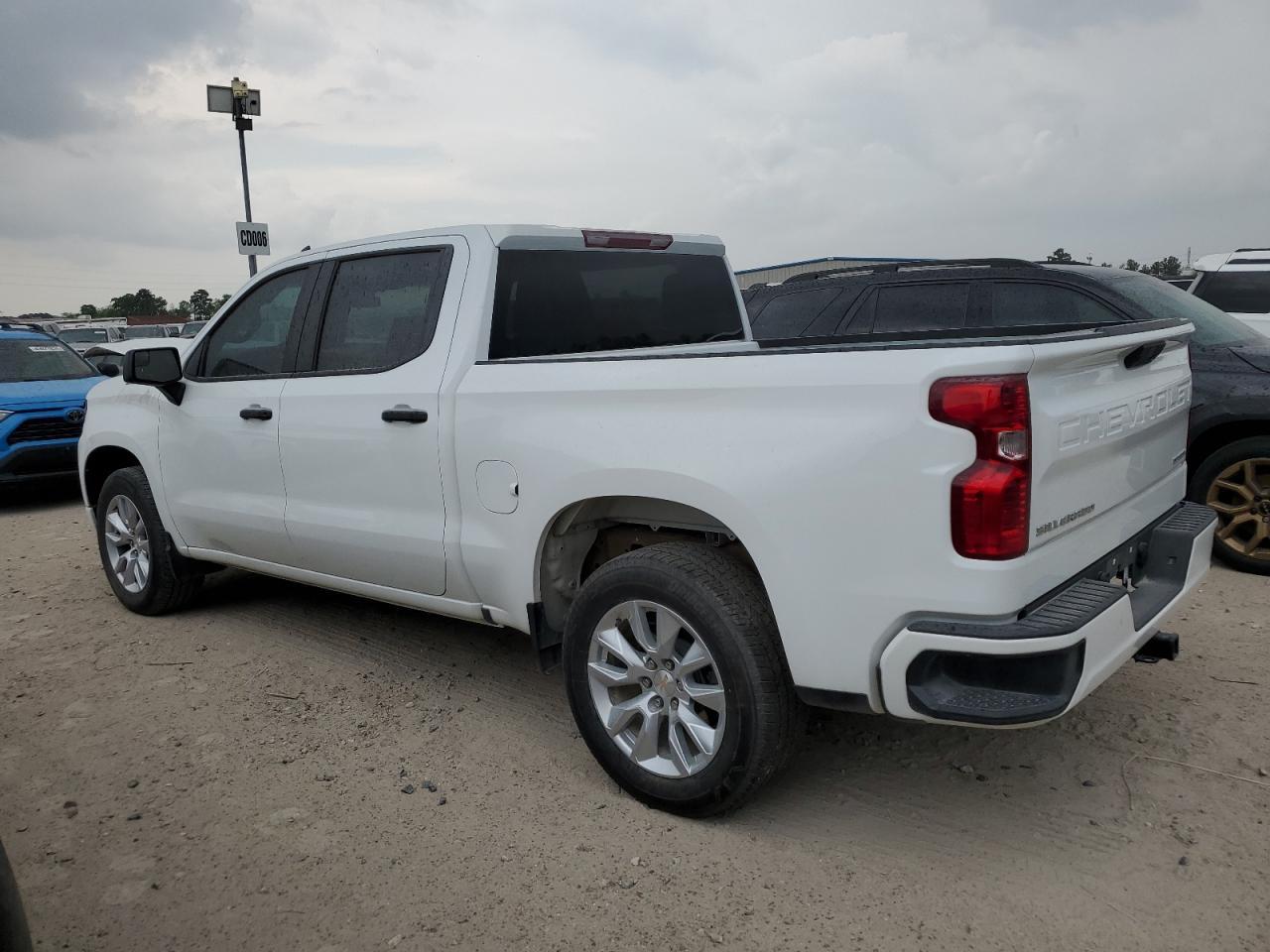 2023 CHEVROLET SILVERADO - Image 3