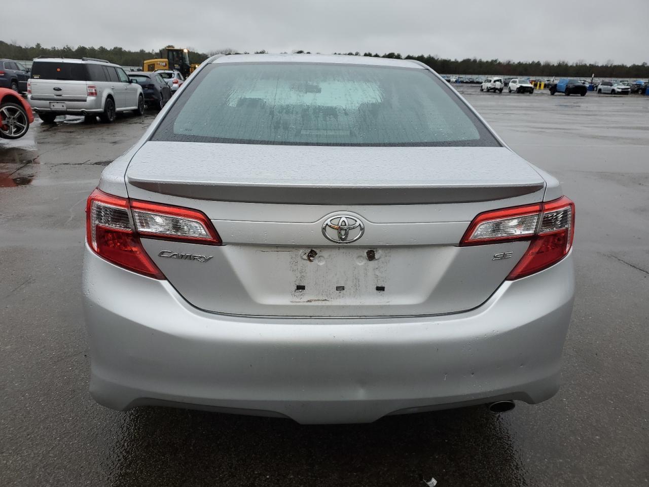 2014 TOYOTA CAMRY L - Фото 6