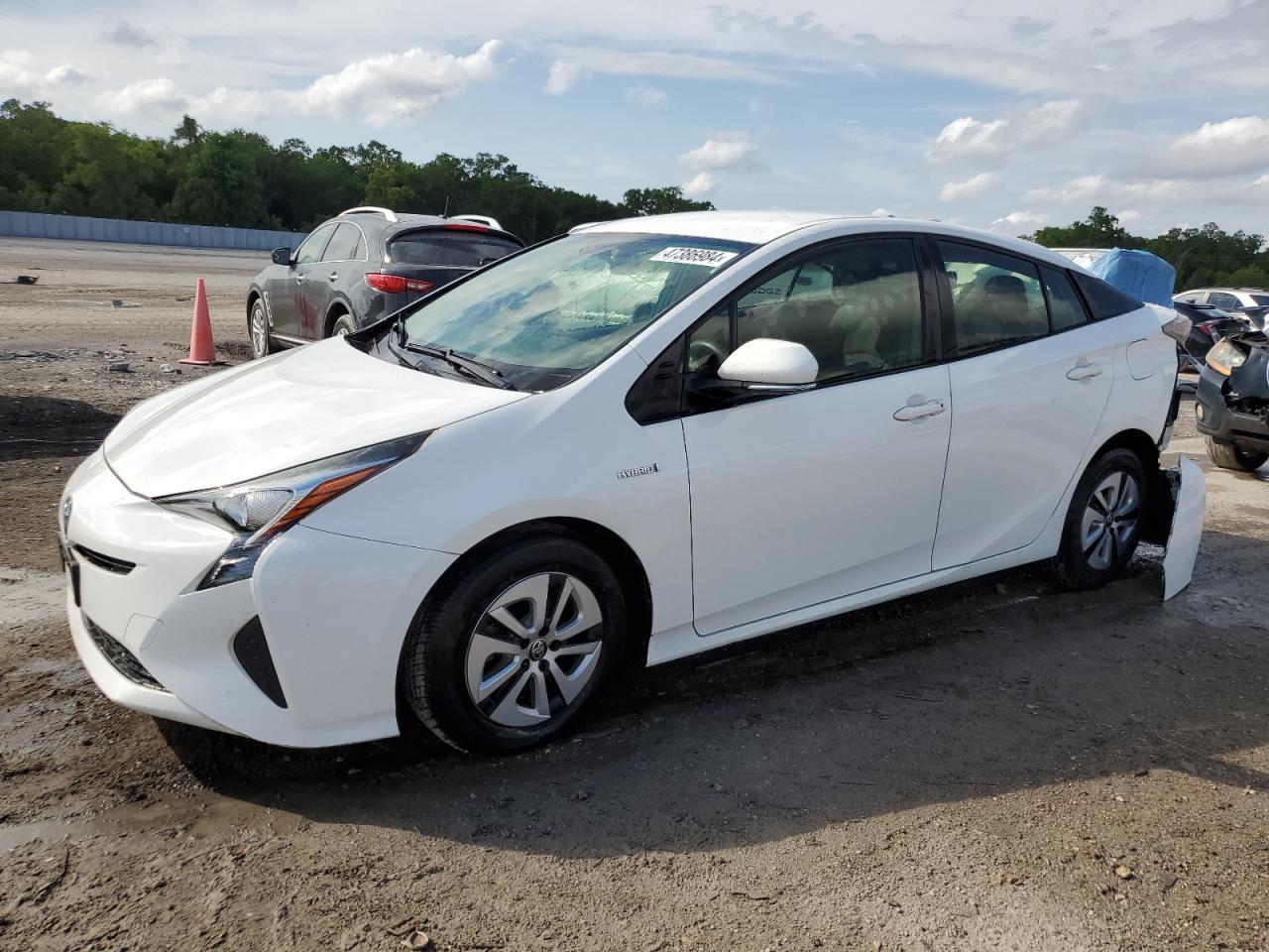 2016 TOYOTA PRIUS