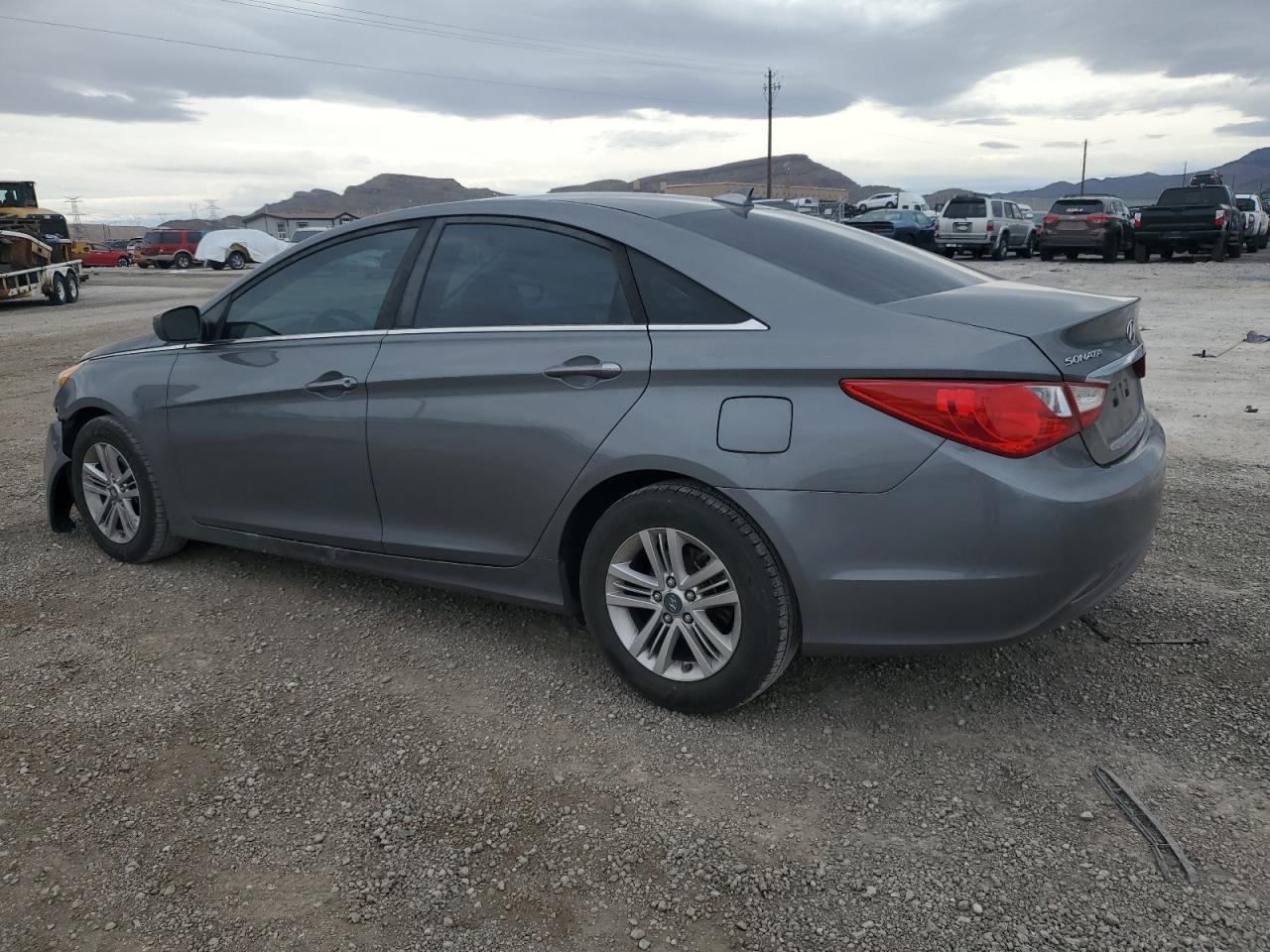 2013 HYUNDAI SONATA GLS - Фото 2