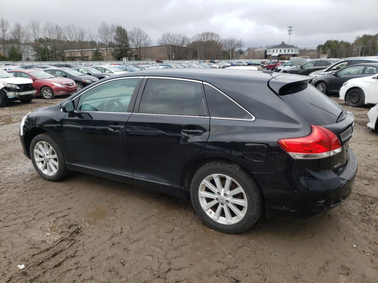 2011 TOYOTA VENZA - Фото 2