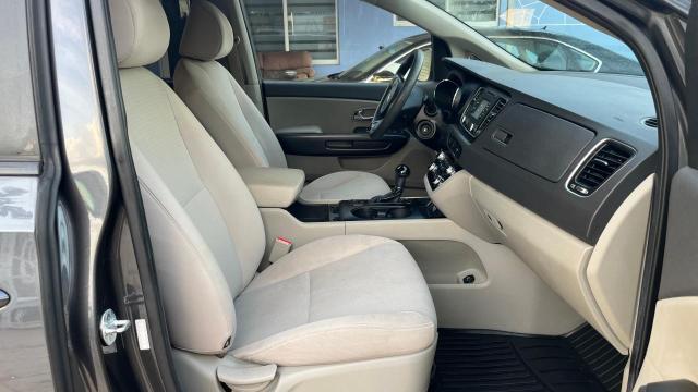2016 Kia Sedona Lx - Image 7