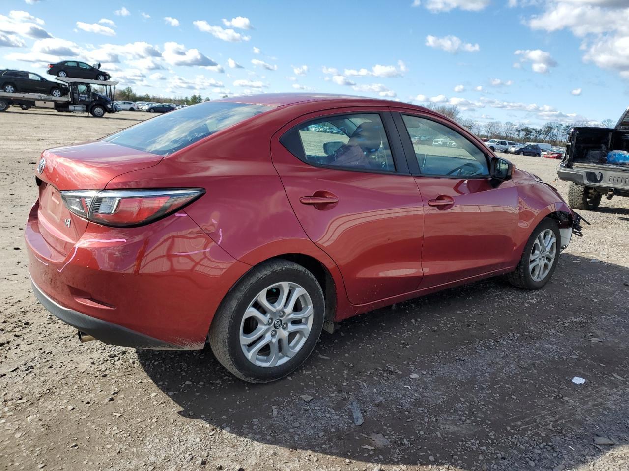 2017 TOYOTA YARIS IA - Фото 3