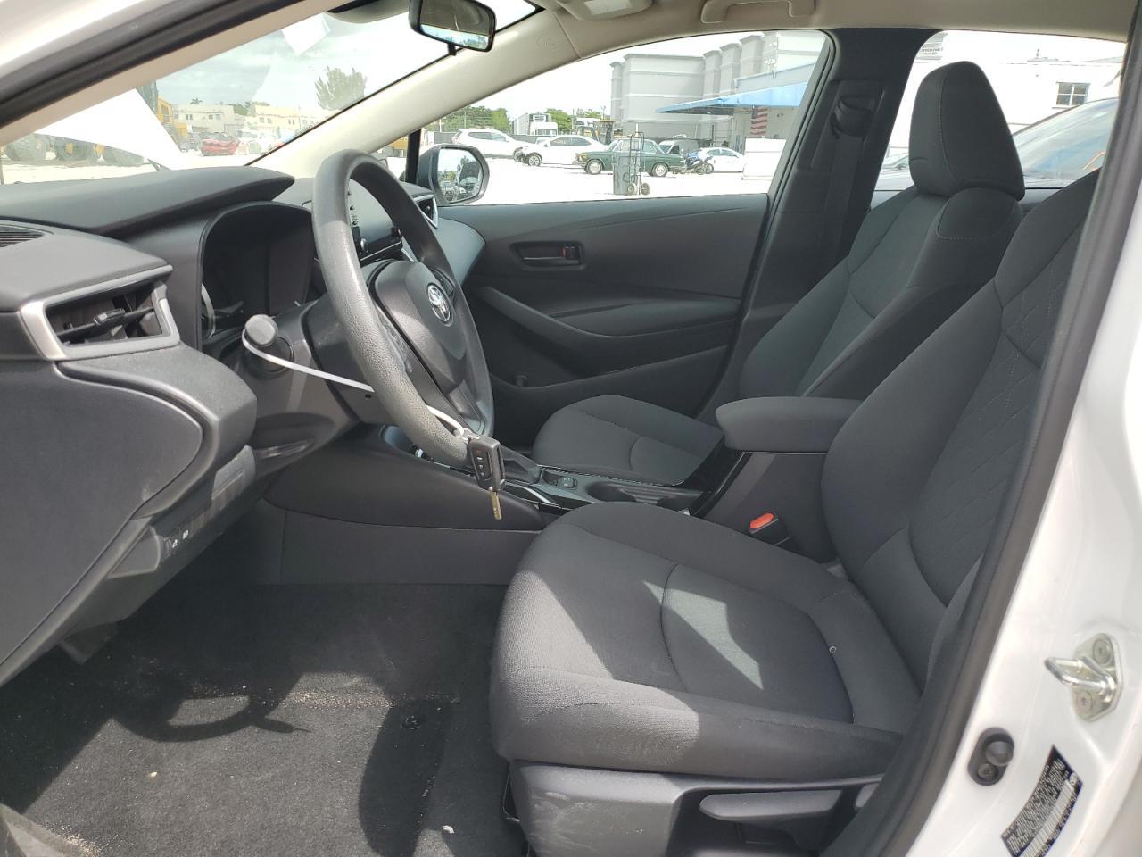 2022 TOYOTA COROLLA LE - Фото 7