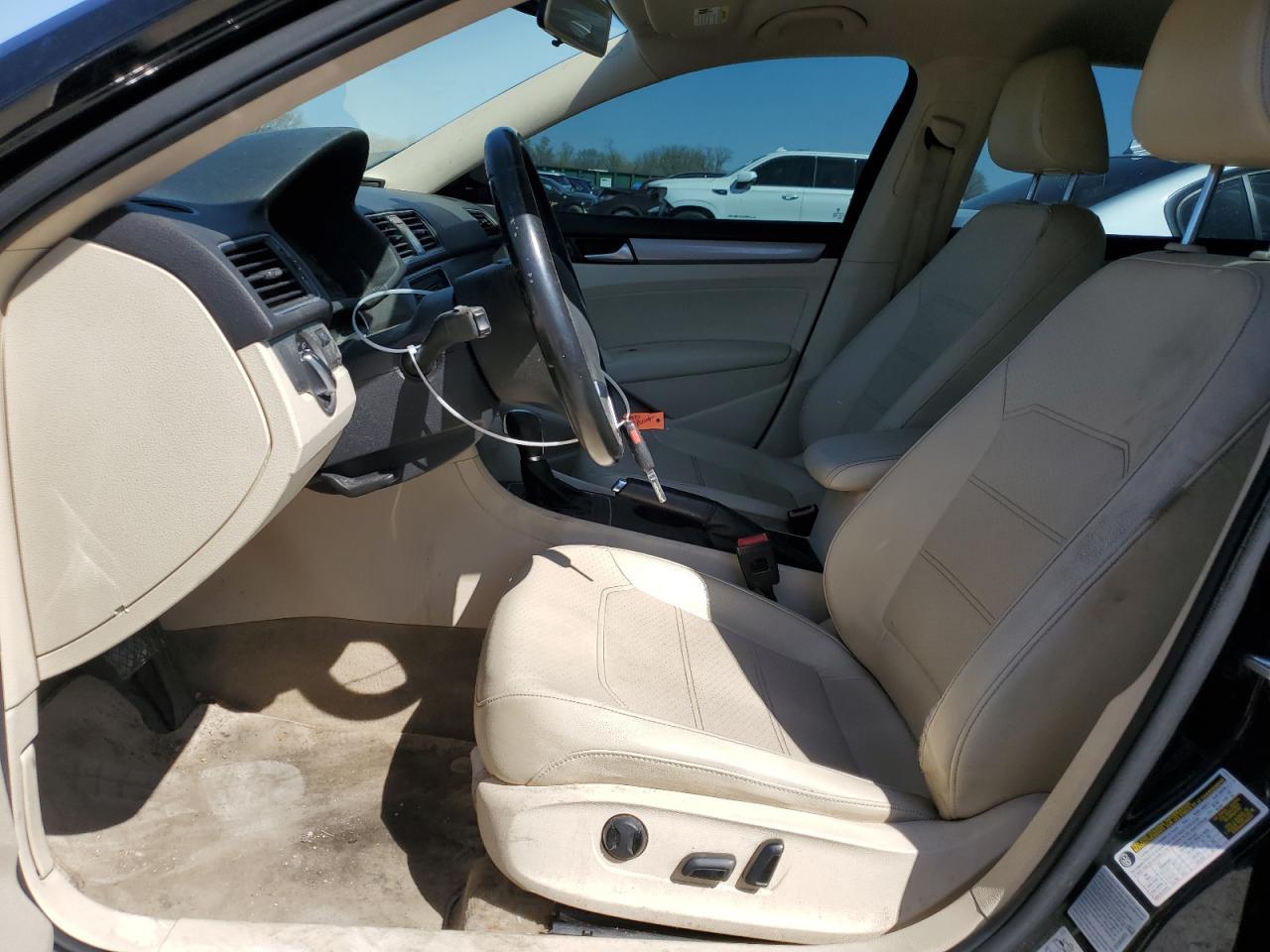 2015 VOLKSWAGEN PASSAT S - Фото 7
