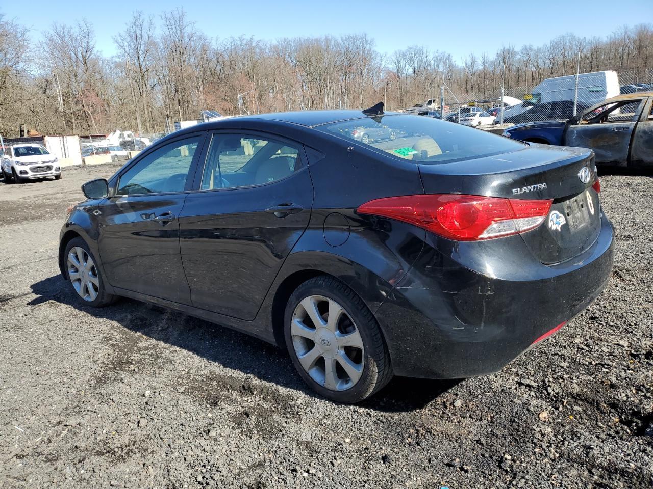 2011 HYUNDAI ELANTRA GL - Image 2