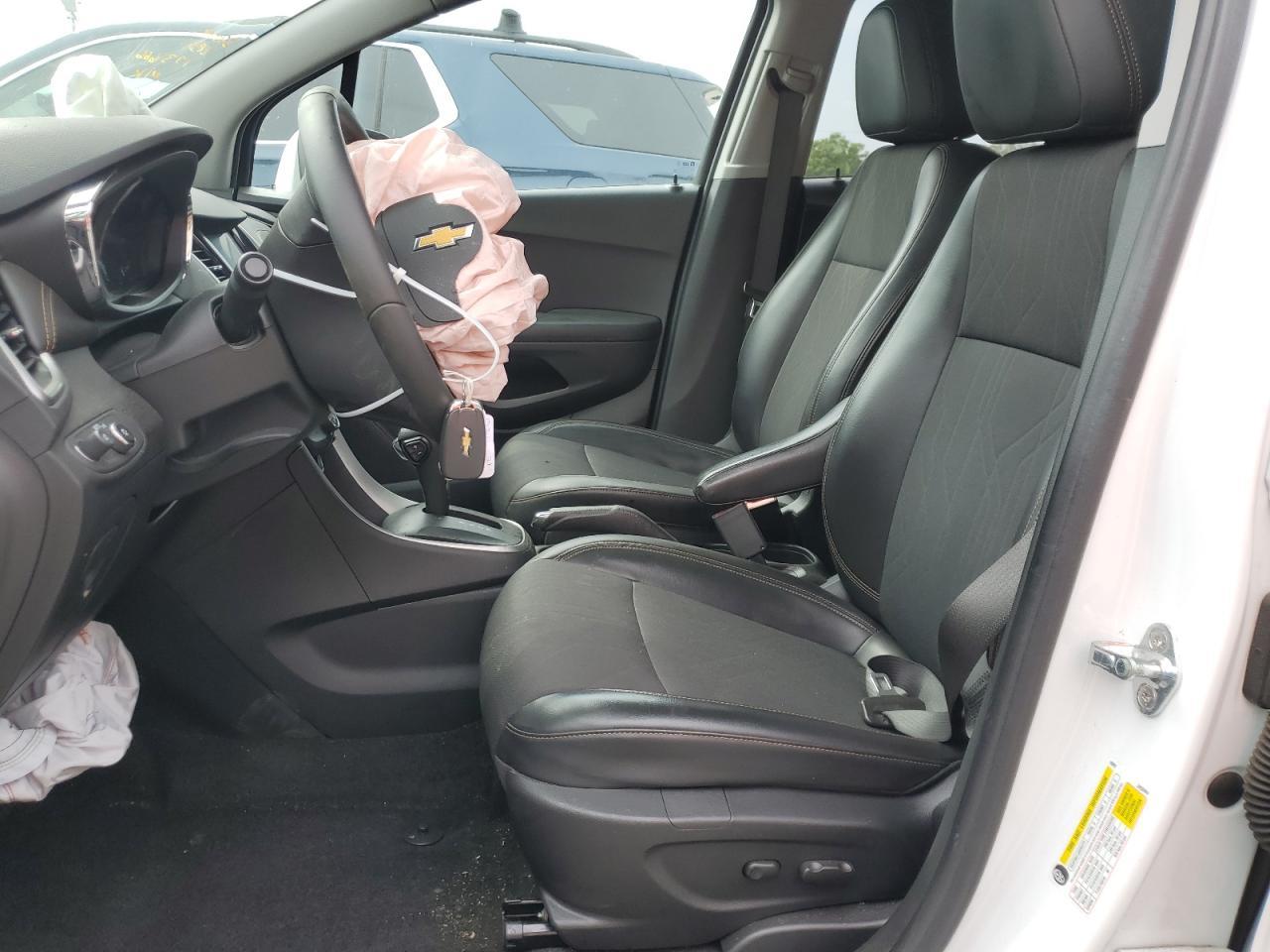 2021 CHEVROLET TRAX 1LT - Image 7