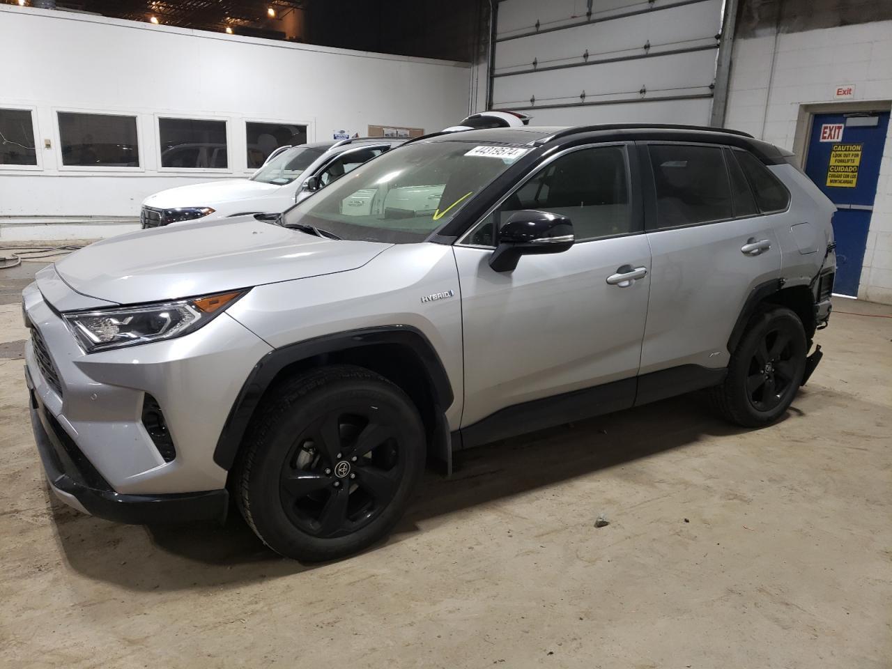 2019 TOYOTA RAV4 XSE car image