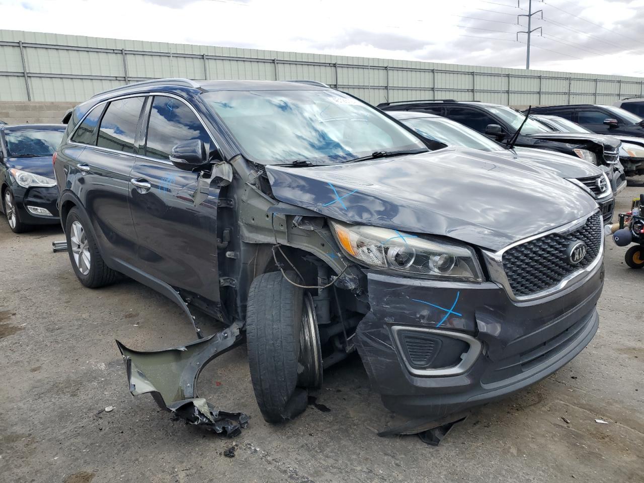 2016 KIA SORENTO LX - Image 4