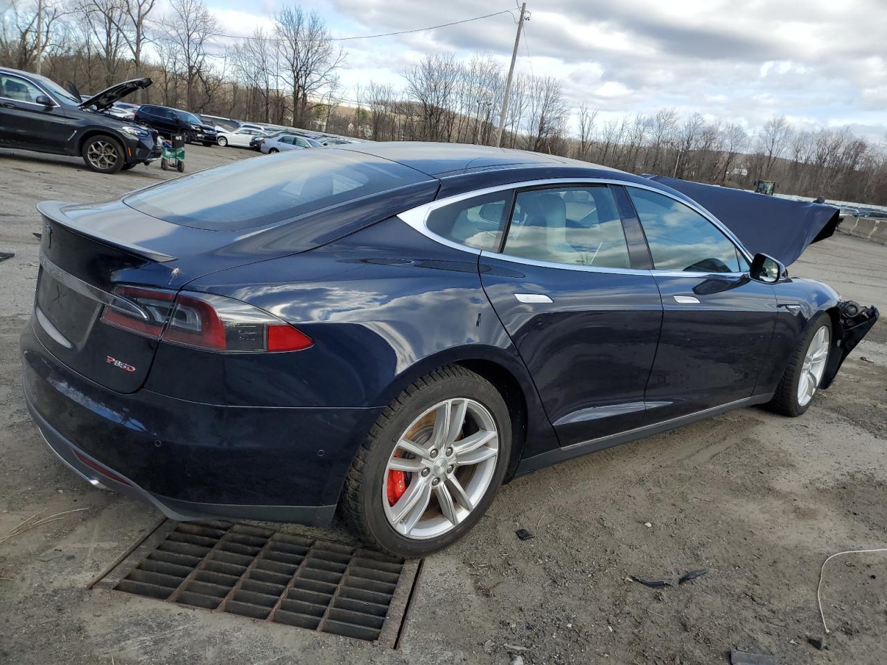 2015 TESLA MODEL S 85 - Фото 3