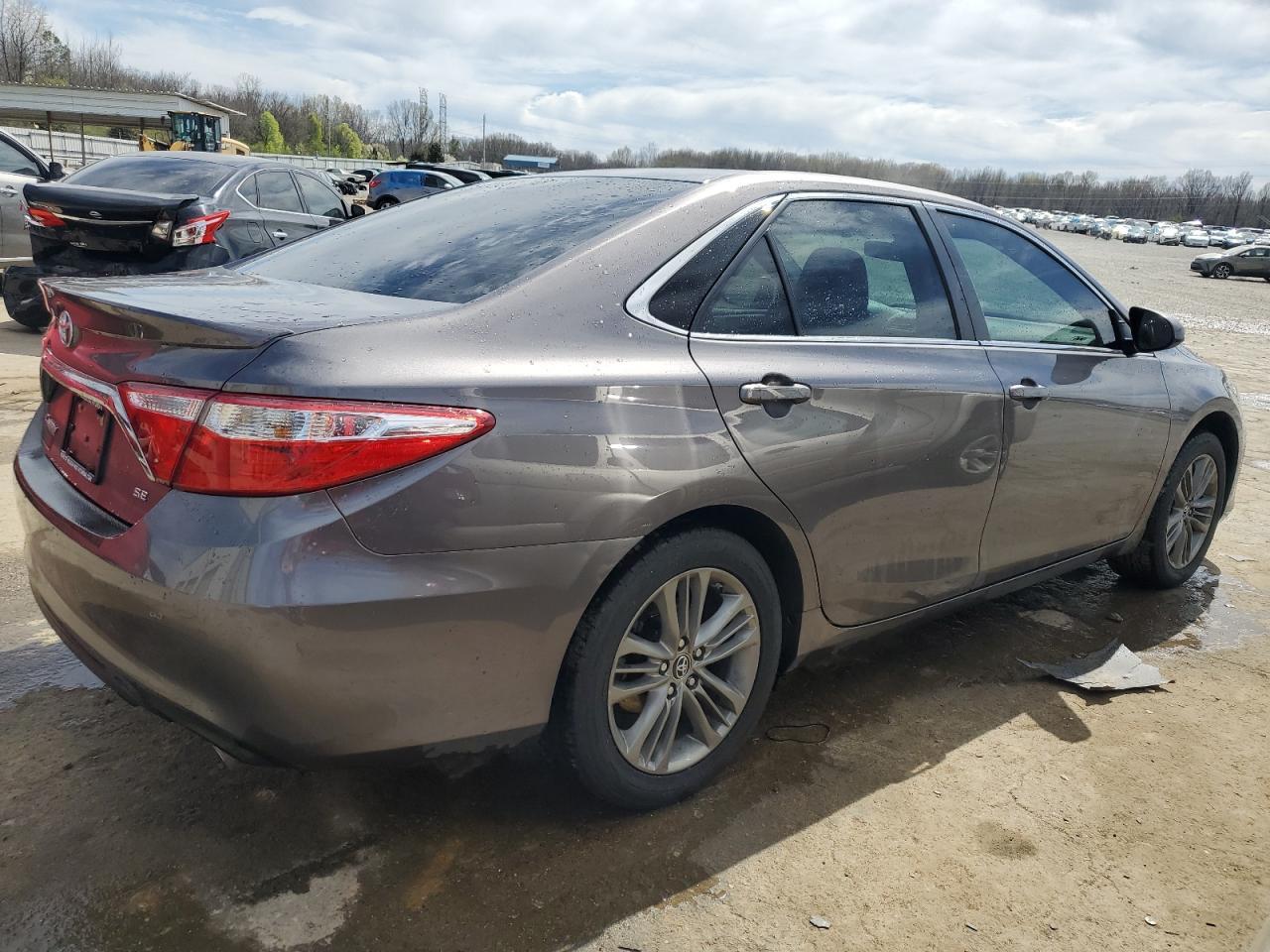 2017 TOYOTA CAMRY LE - Image 3