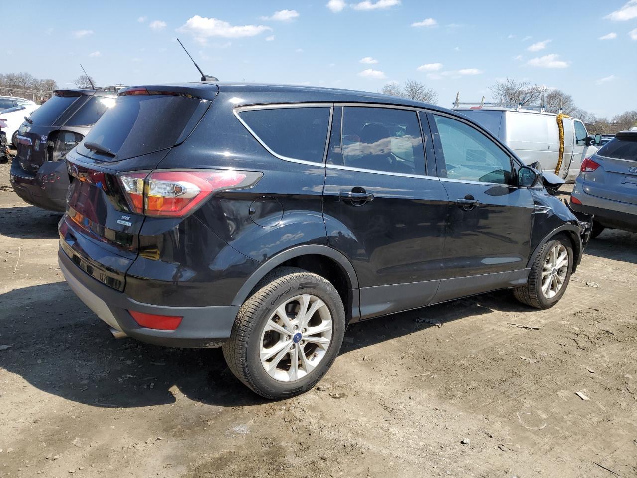 2017 FORD ESCAPE SE - Фото 3