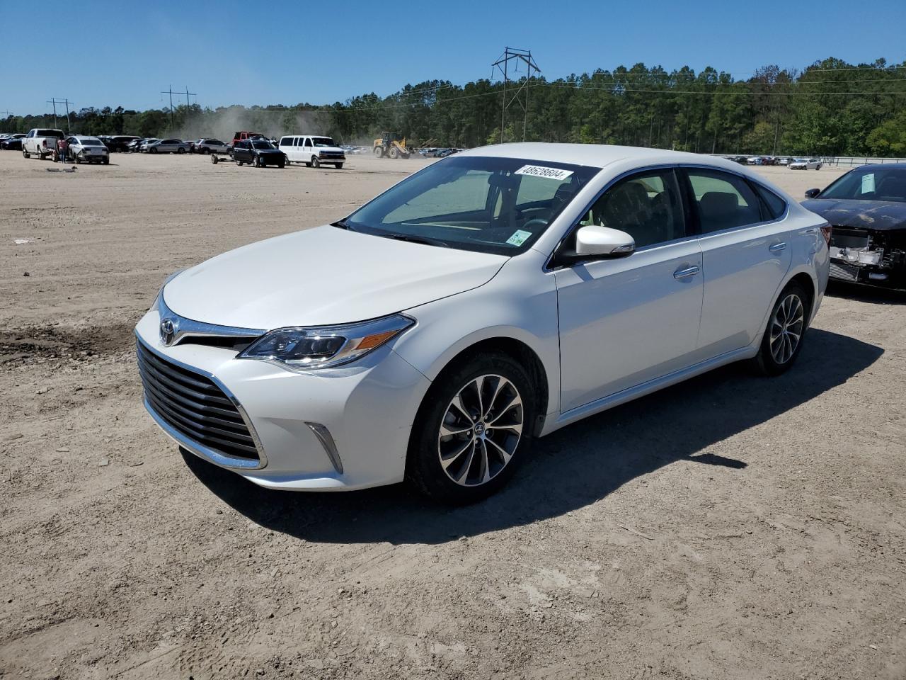 2016 TOYOTA AVALON XLE