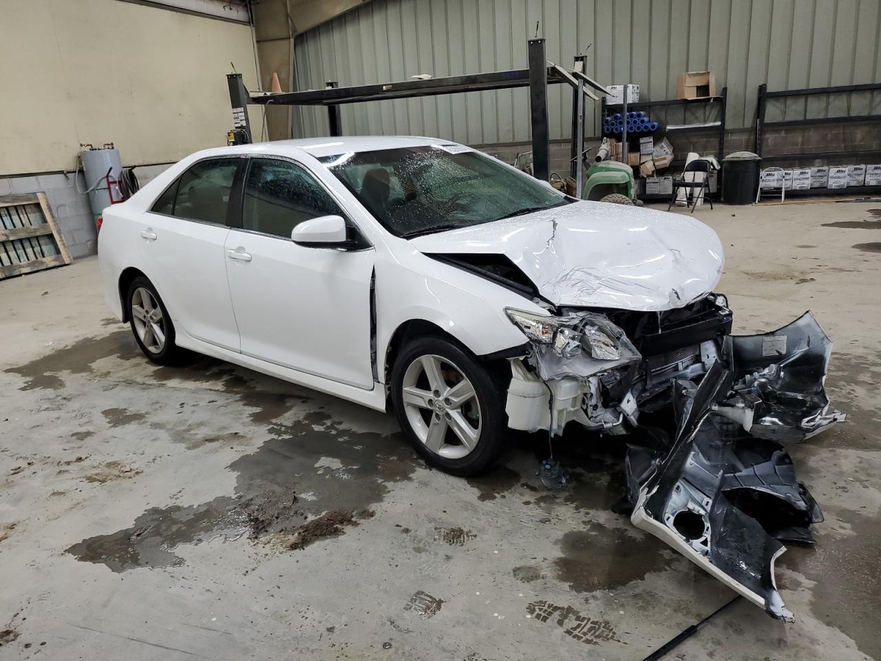 2013 TOYOTA CAMRY L - Image 4