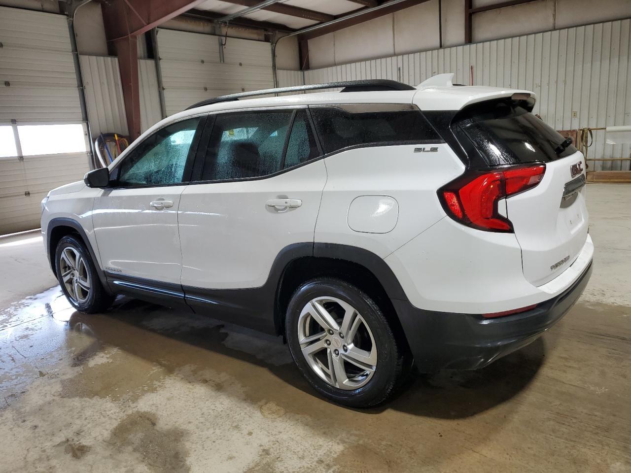 2018 GMC TERRAIN SL - Image 2