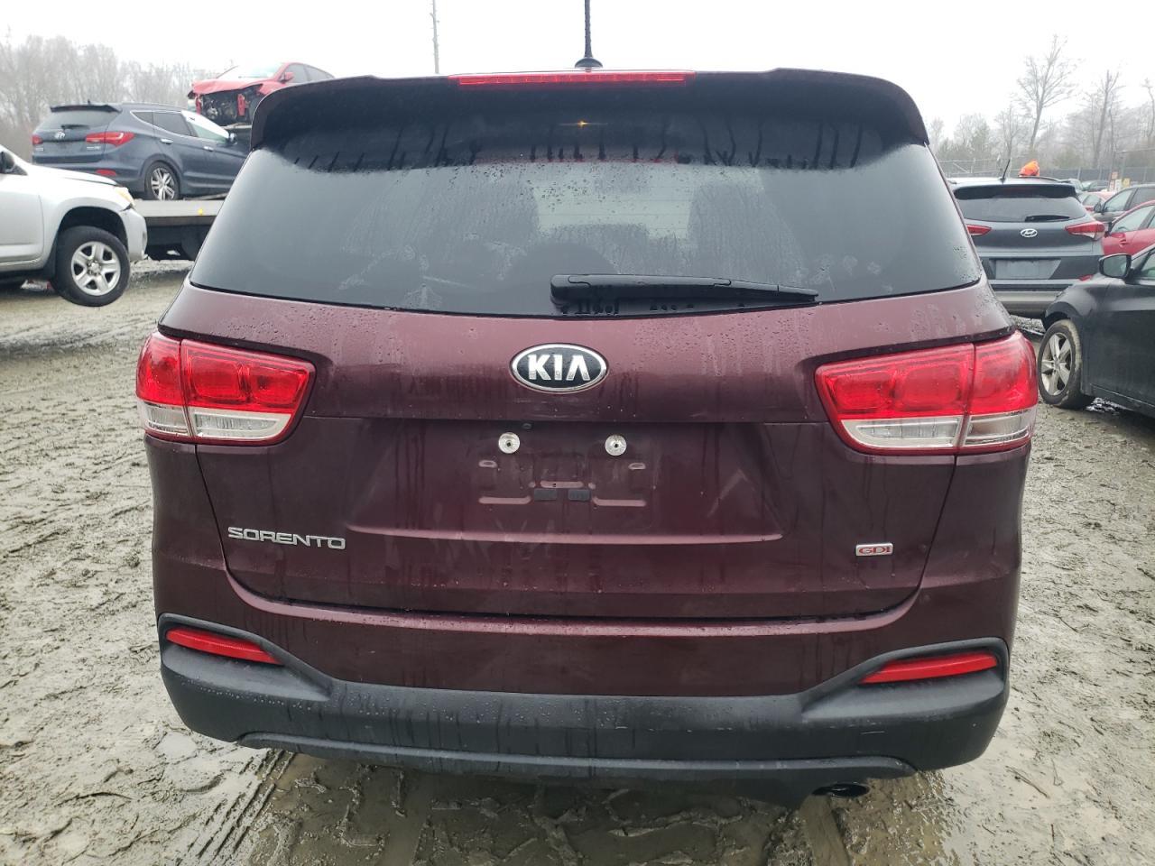 2017 KIA SORENTO LX - Фото 6