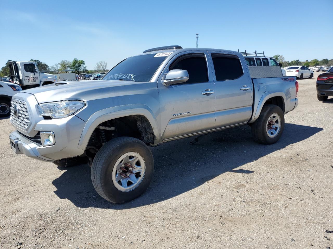 2017 TOYOTA TACOMA DOU