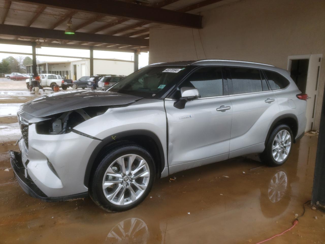 2021 TOYOTA HIGHLANDER car image