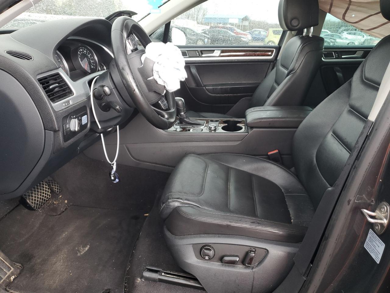 2014 VOLKSWAGEN TOUAREG V6 - Image 7