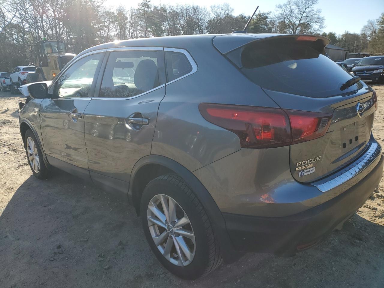 2017 NISSAN ROGUE SPOR - Image 2