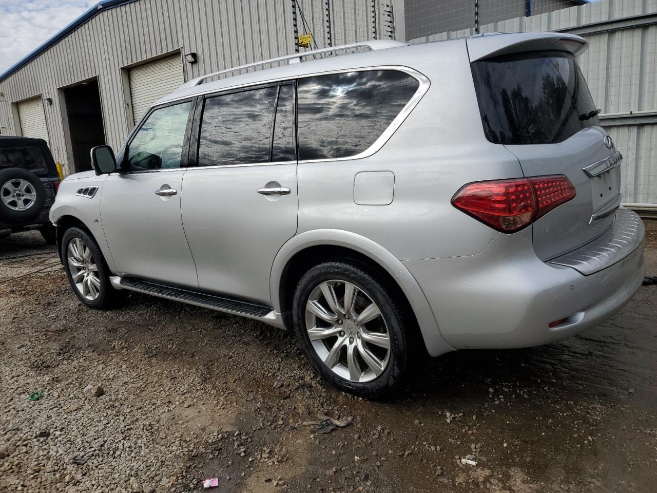 2017 INFINITI QX80 BASE - Фото 2