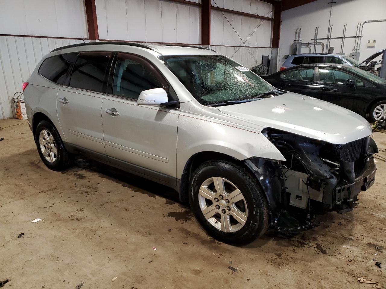 2012 CHEVROLET TRAVERSE L - Image 4
