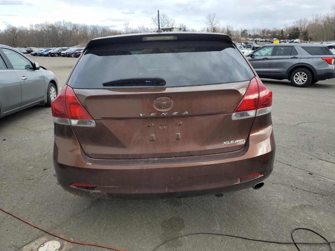 2013 TOYOTA VENZA LE - Фото 6