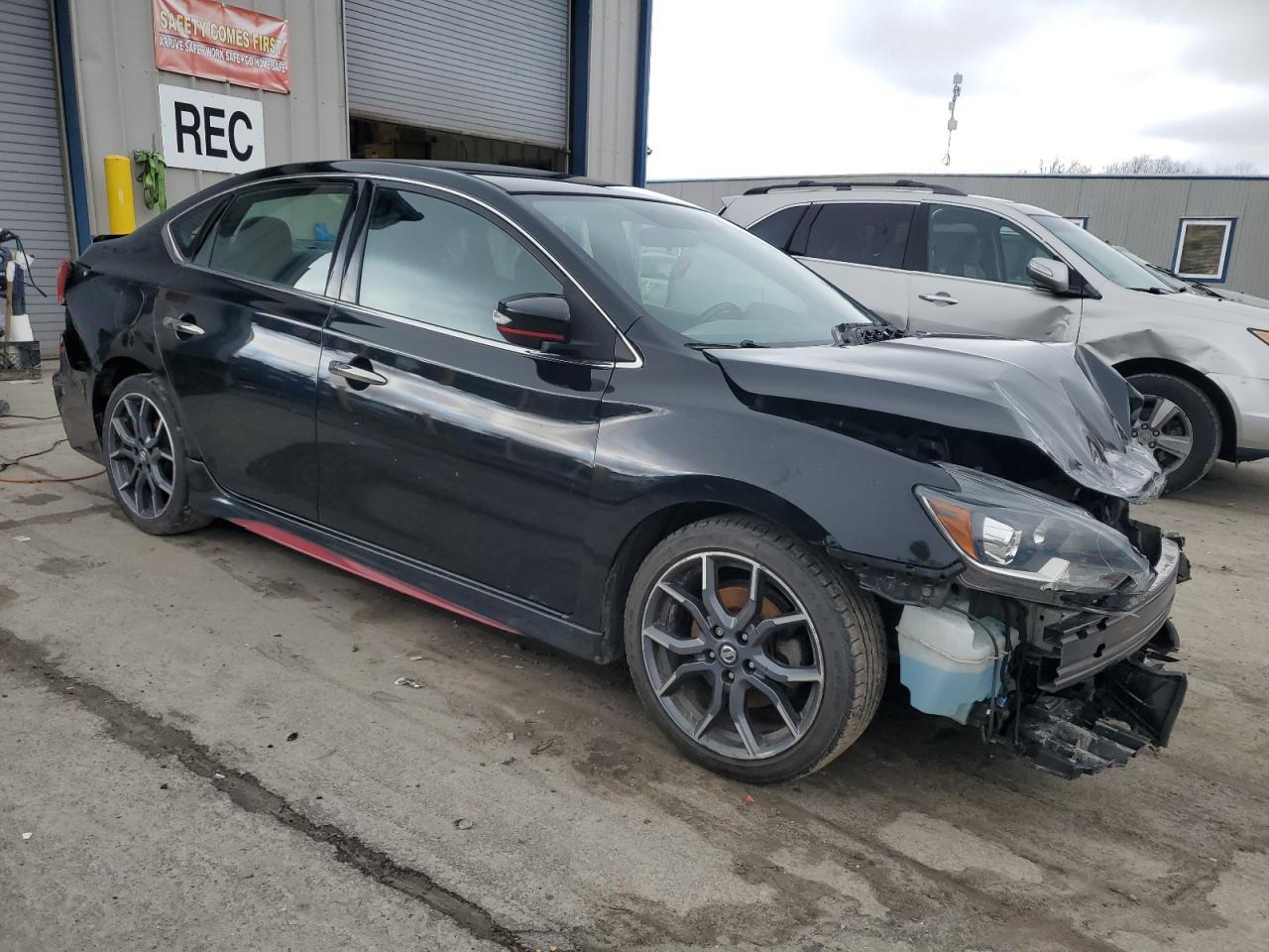 2017 NISSAN SENTRA SR - Image 4