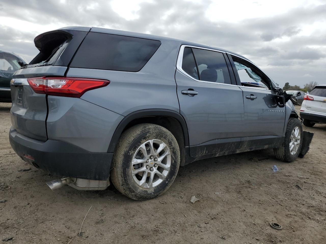 2021 CHEVROLET TRAVERSE L - Фото 3