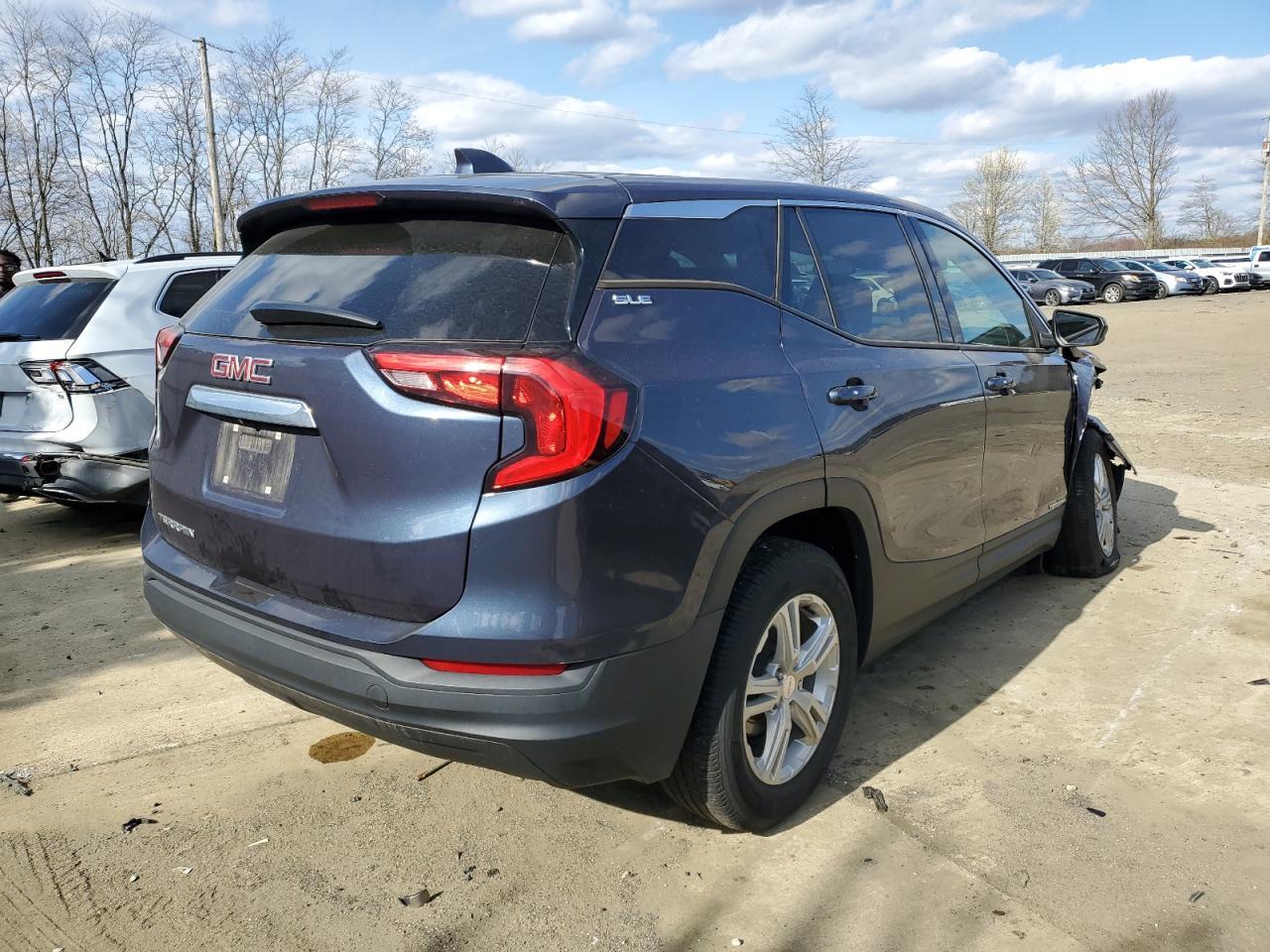 2019 GMC TERRAIN SL - Image 3