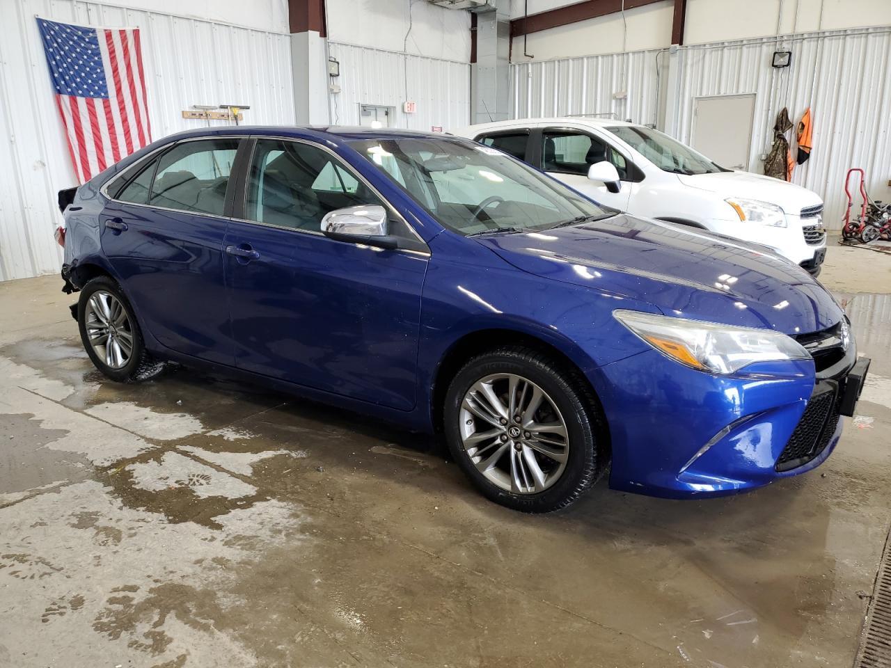2016 TOYOTA CAMRY LE - Image 4