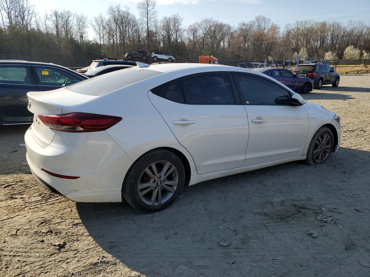 2017 HYUNDAI ELANTRA SE - Image 3