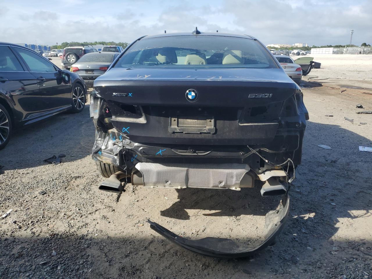 2018 BMW 530 XI - Фото 6