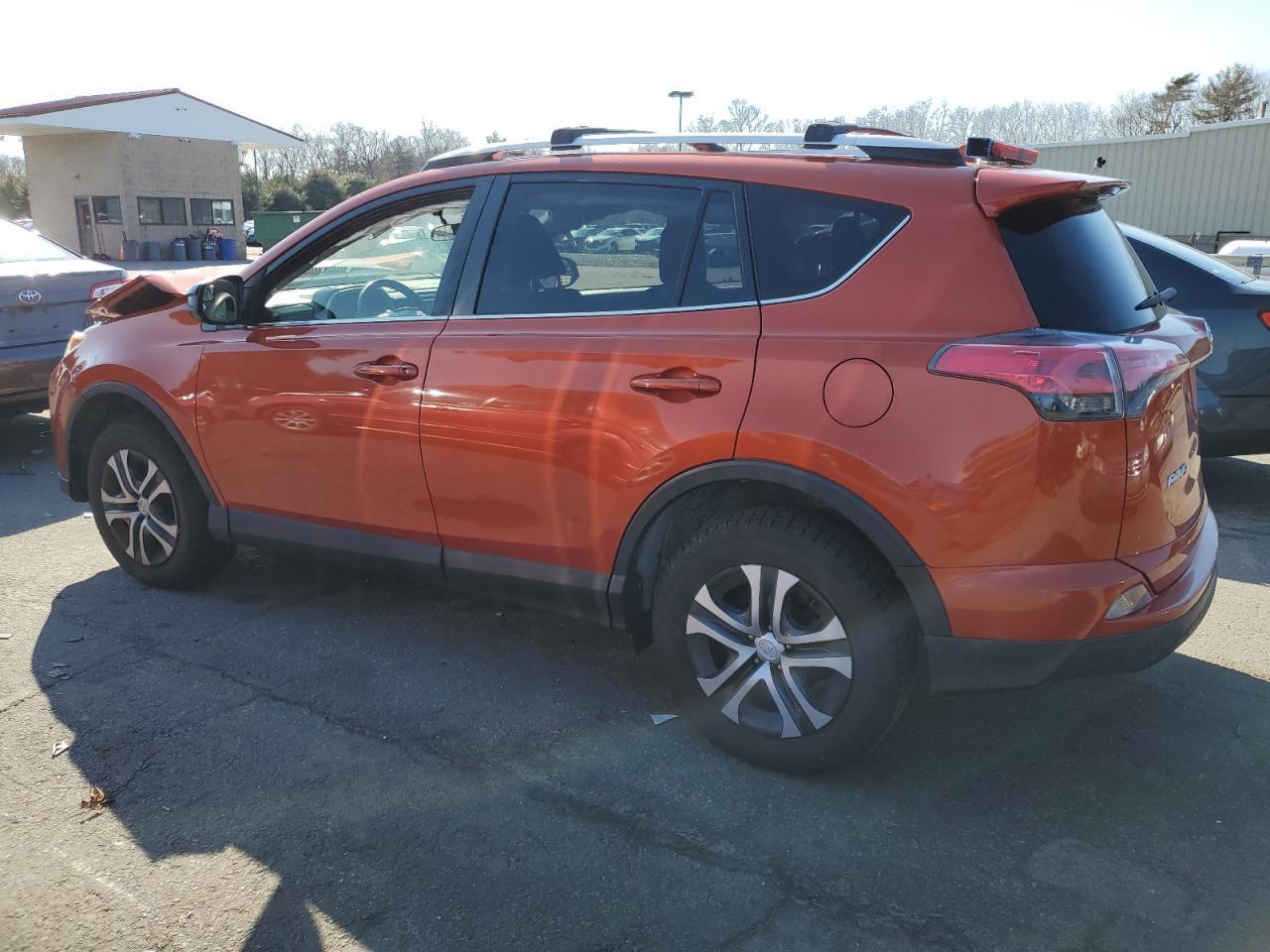 2016 TOYOTA RAV4 LE - Image 2