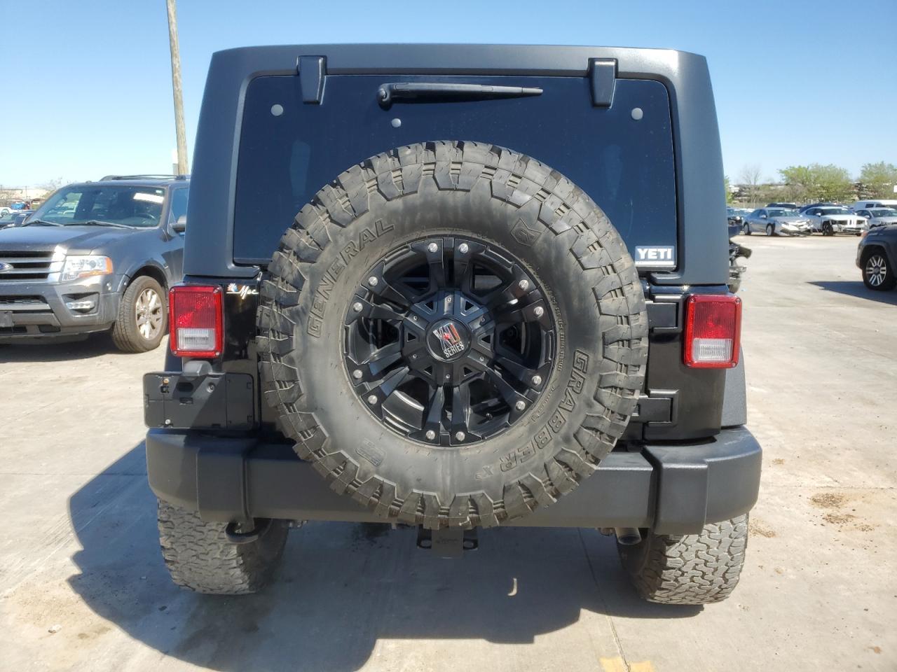 2017 JEEP WRANGLER U - Image 6