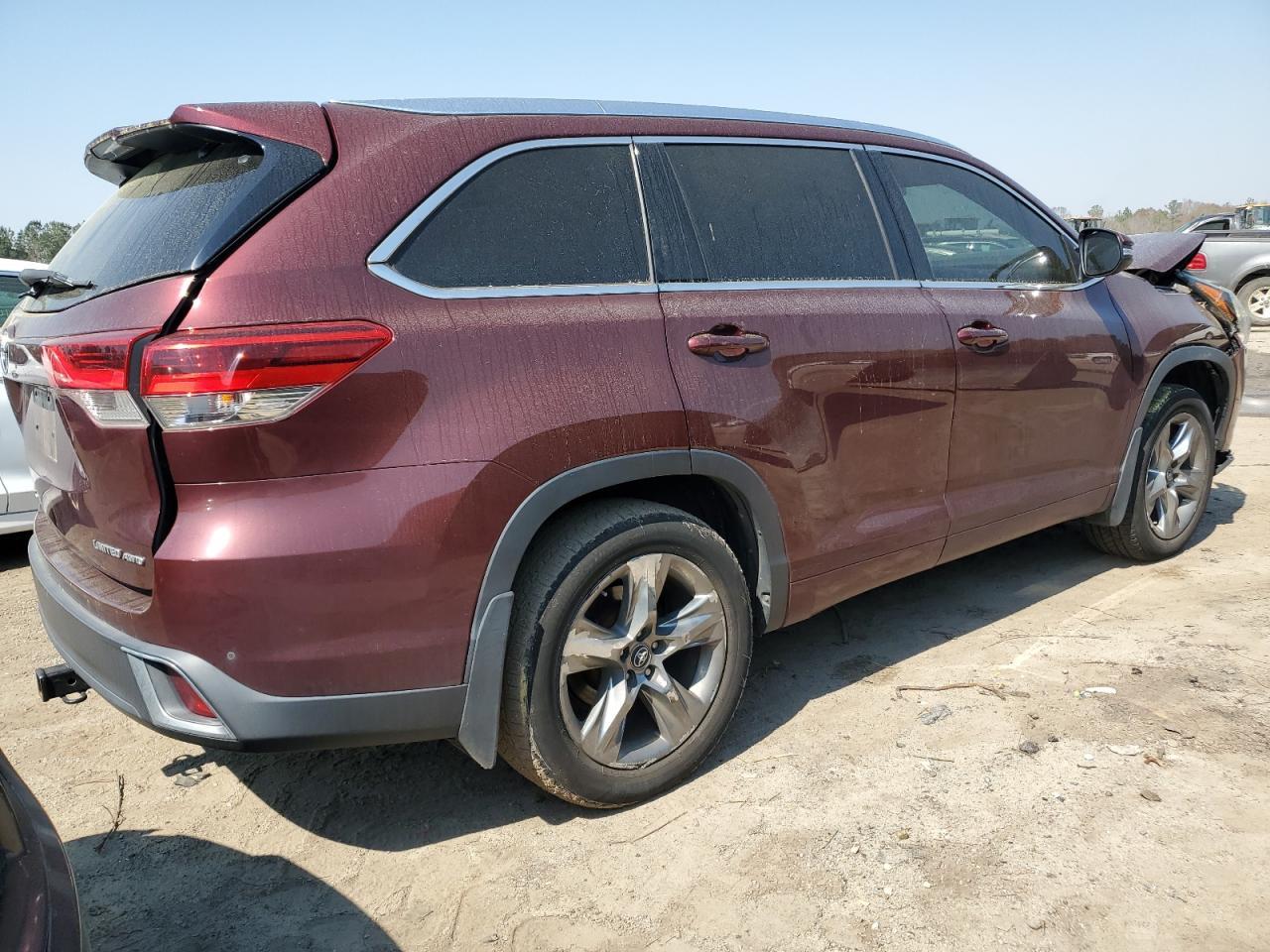 2018 TOYOTA HIGHLANDER - Image 3