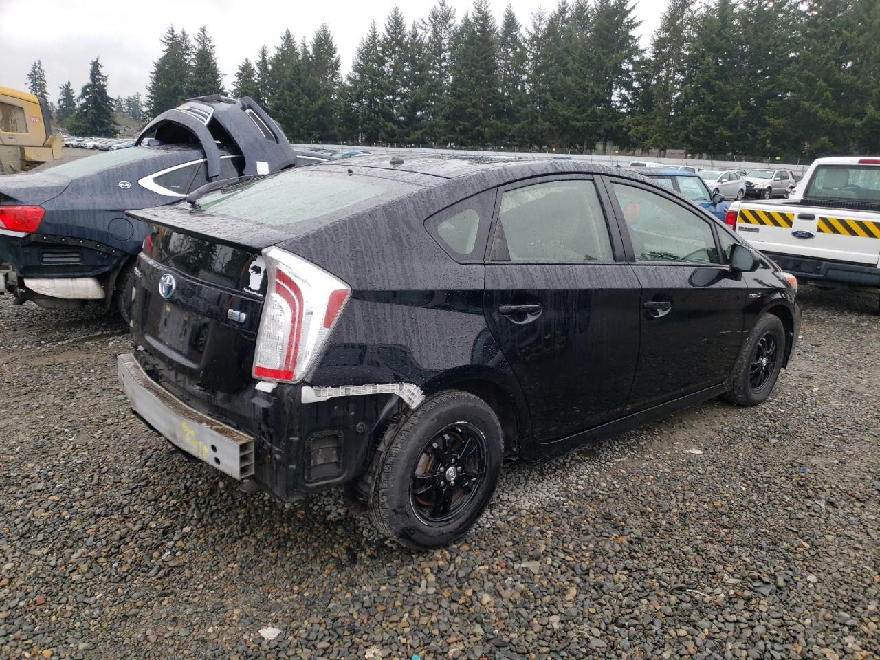 2015 TOYOTA PRIUS - Image 3