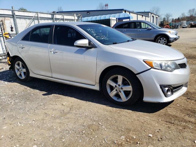 2014 Toyota Camry L - Фото 4
