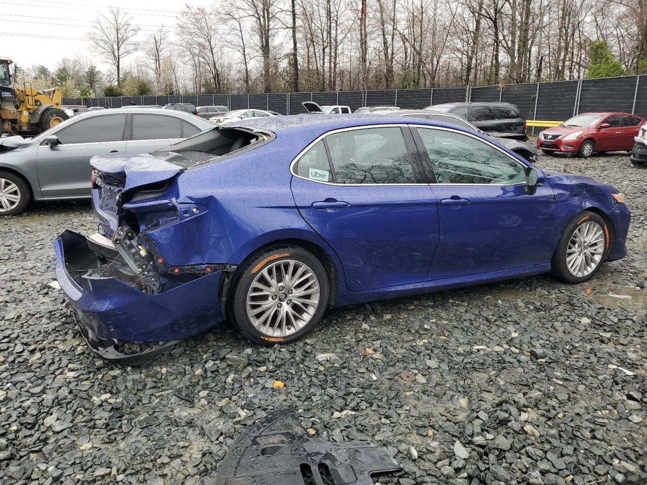 2018 TOYOTA CAMRY L - Фото 3