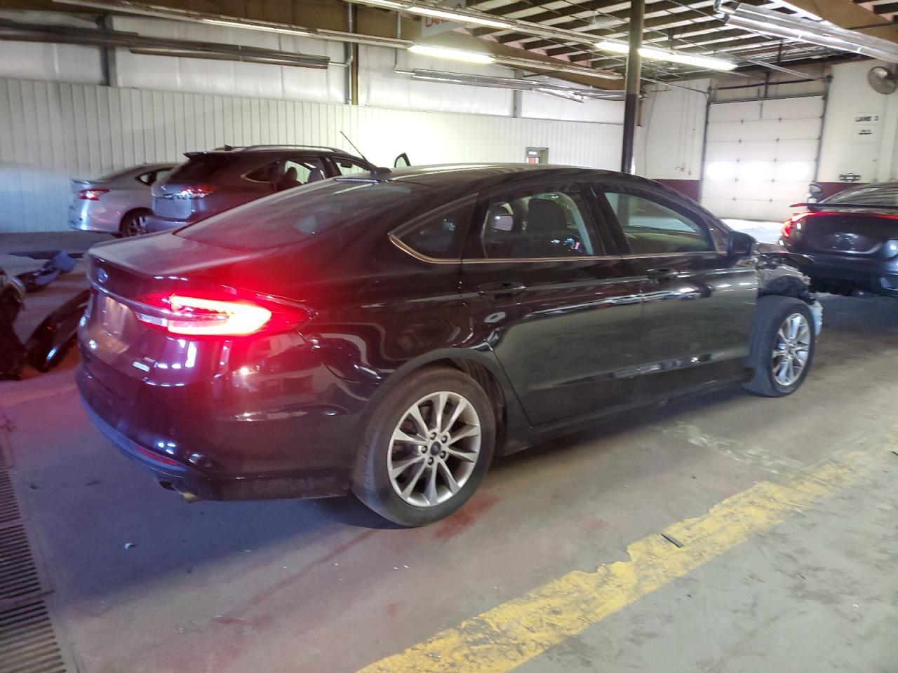 2017 FORD FUSION SE - Фото 3