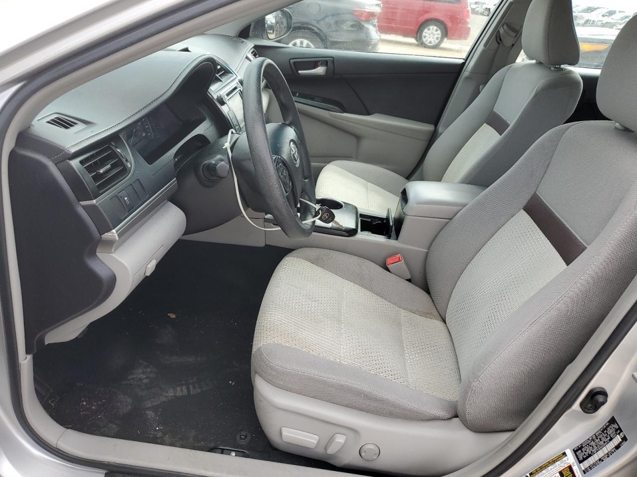 2014 TOYOTA CAMRY L - Фото 7