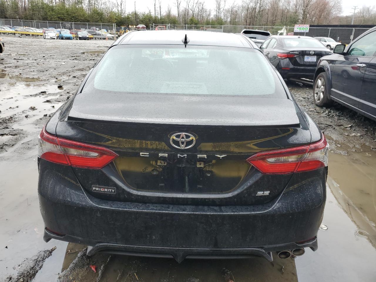 2021 TOYOTA CAMRY SE - Фото 6