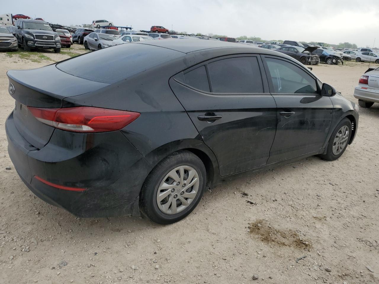 2018 HYUNDAI ELANTRA SE - Image 3