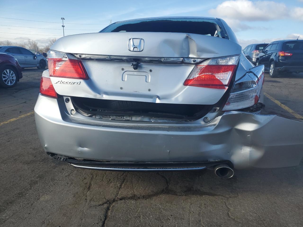 2014 HONDA ACCORD LX - Image 6
