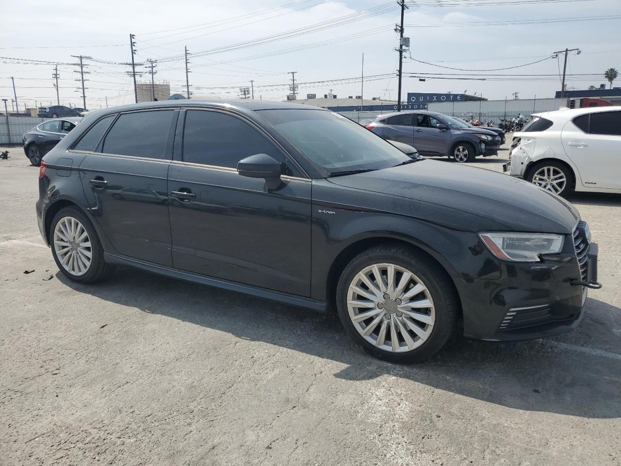 2017 AUDI A3 E-TRON - Image 4