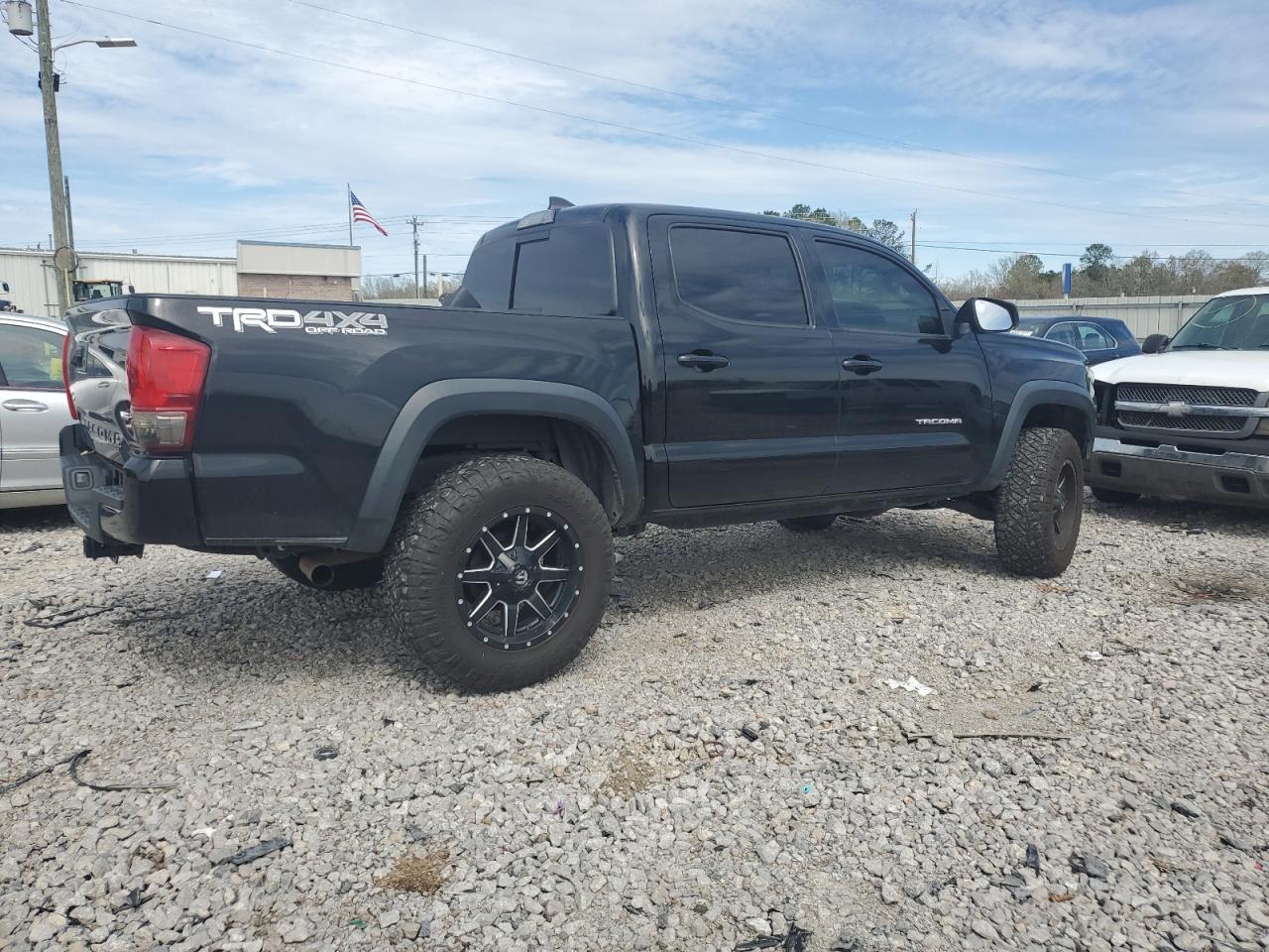 2017 TOYOTA TACOMA DOU - Image 3
